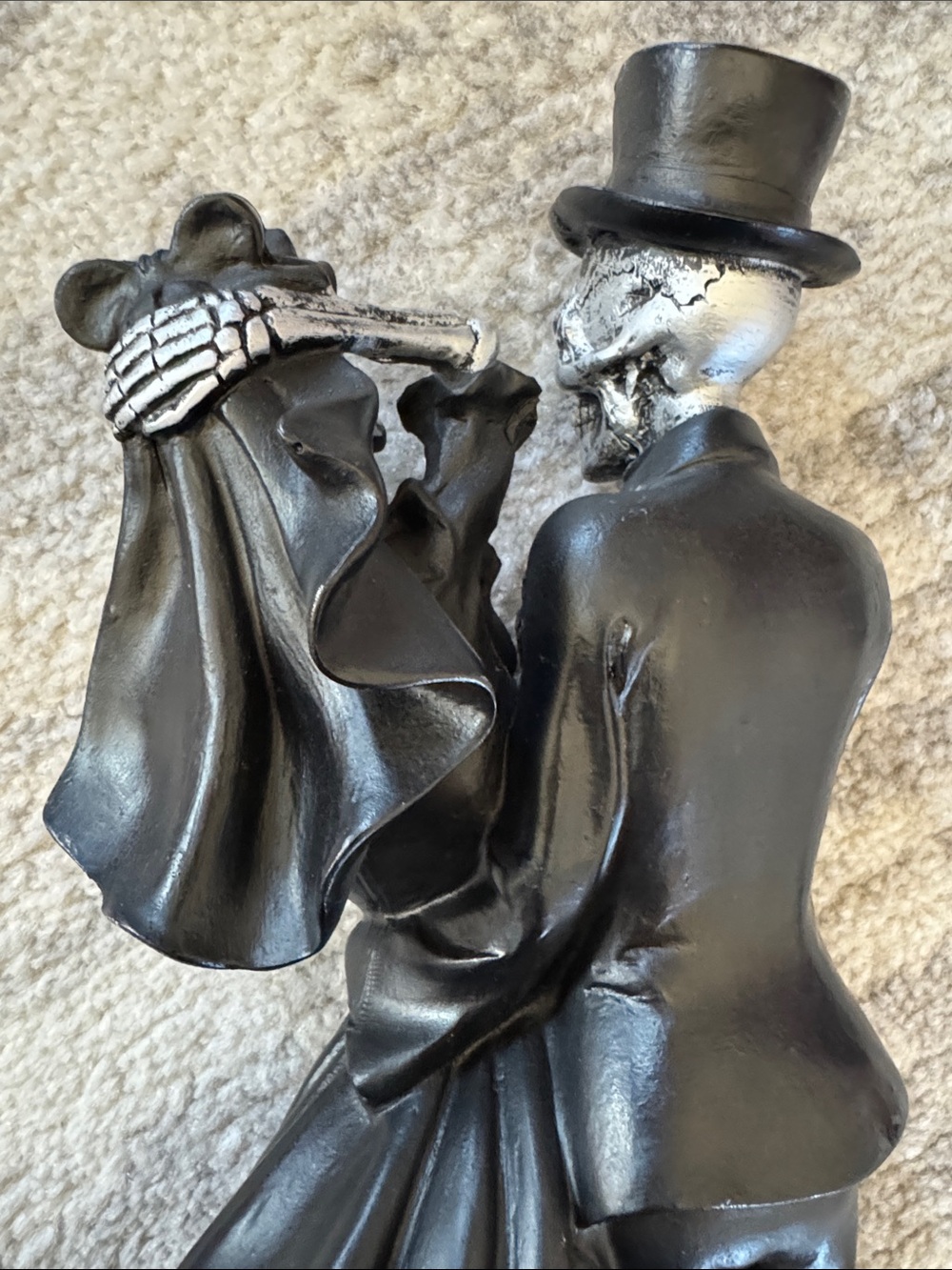 Black Skeletal Bride & Groom Decorative Figurine - Halloween Decor - Picture 4 of 7